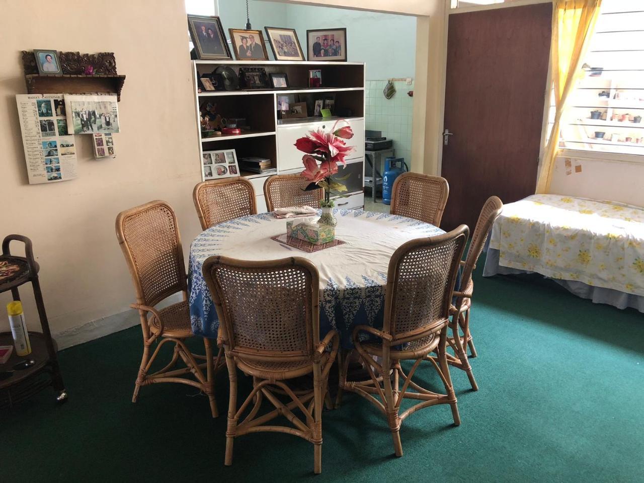 Astani Family Home Букіттінгі Екстер'єр фото